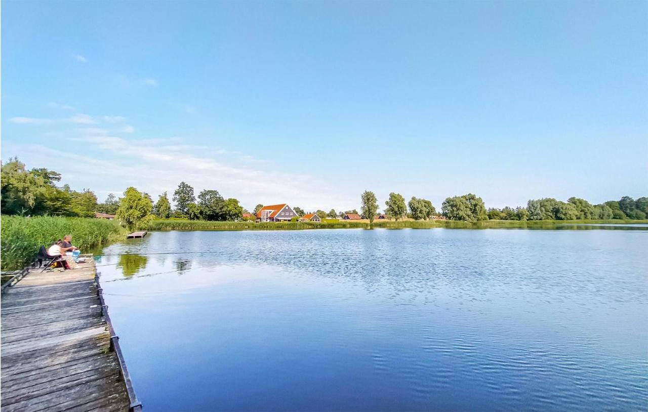 2 Bedroom Awesome Home In Heinkenszand Экстерьер фото